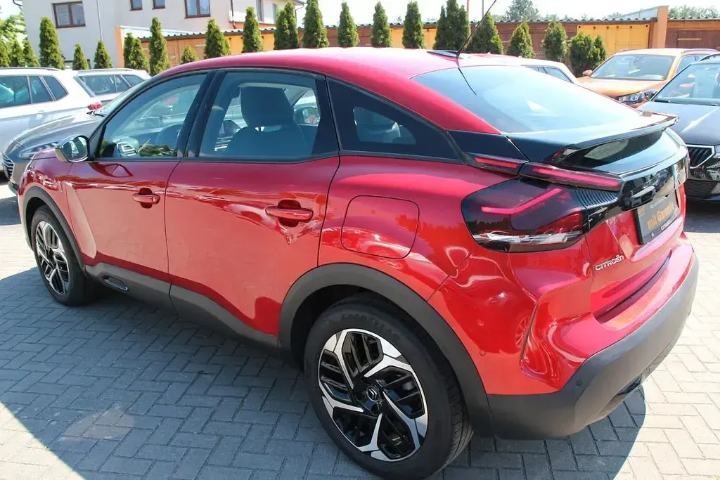 Gebraucht Citroën C4 Feel 131 PS (96 kW) 2021 Rot SUV