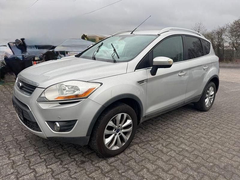 Gebraucht Ford Kuga Titanium 140 PS (102 kW) 2010 Silber SUV