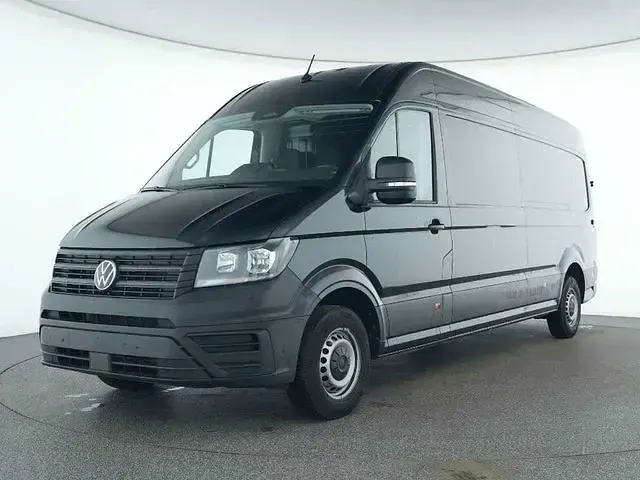 Gebraucht VW Crafter 140 PS (102 kW) 2025 Deep black Van