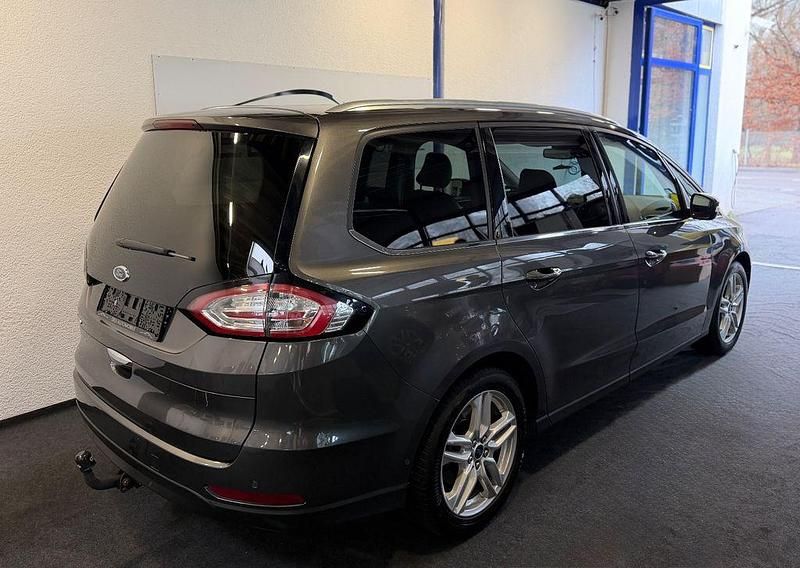 Gebraucht Ford Galaxy Titanium 160 PS (117 kW) 2018 Grau Van / Kleinbus