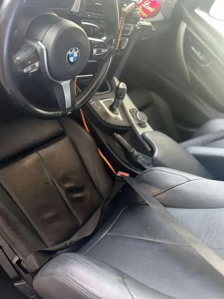 Gebraucht BMW 320 Sport Line 184 PS (135 kW) 2015 Limousine