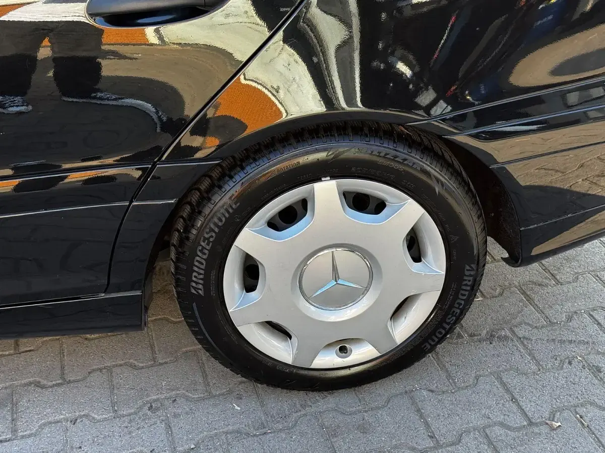 Gebraucht Mercedes C200 Avantgarde 163 PS (119 kW) 2006 Schwarz Limousine