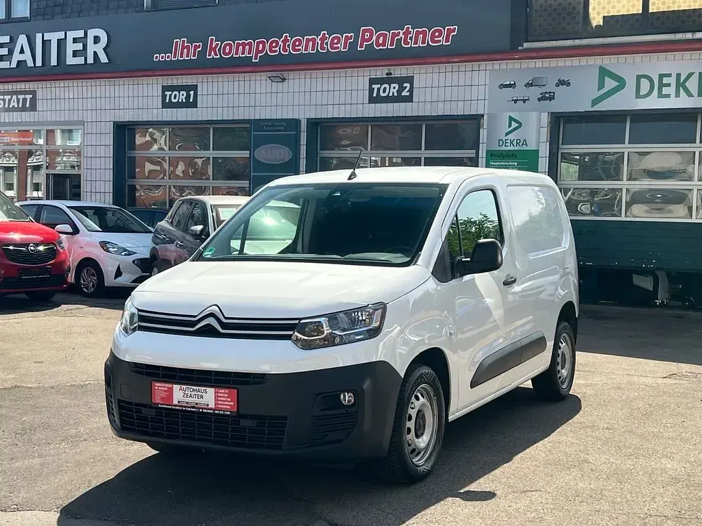 Gebraucht Citroën Berlingo 131 PS (96 kW) 2022 Weiß Van / Kleinbus