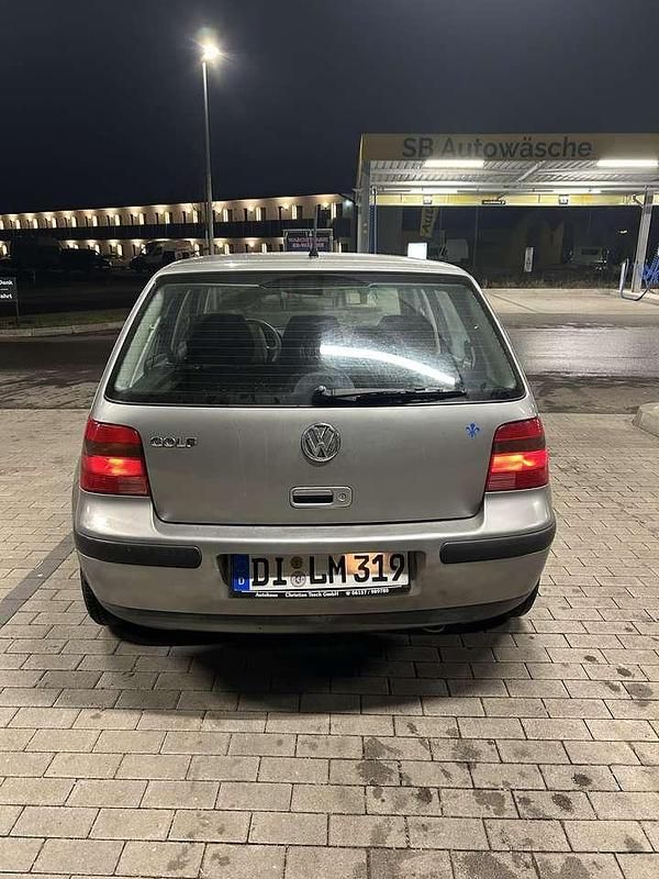 Gebraucht VW Golf IV 75 PS (55 kW) 2002 Limousine