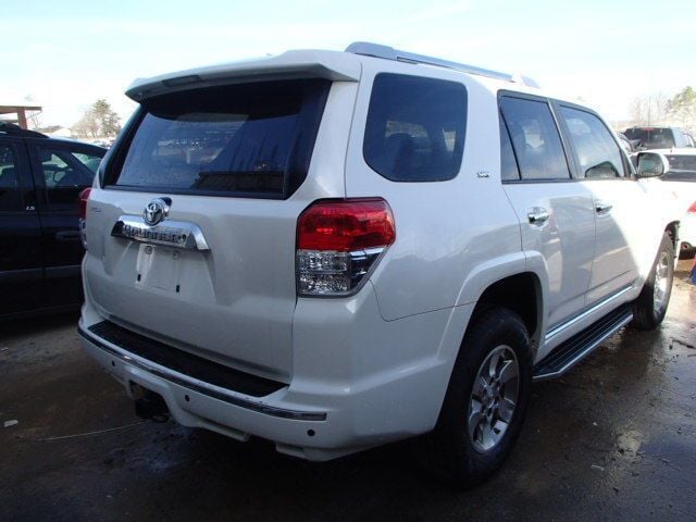 Gebraucht Toyota 4 Runner 122 PS (89 kW) 2013 Weiß SUV