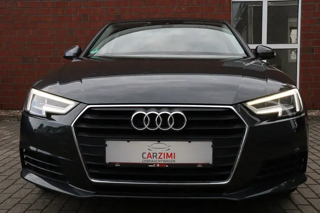 Gebraucht Audi A4 Basis 150 PS (110 kW) 2016 Grau Limousine