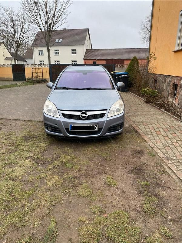 Gebraucht Opel Vectra 150 PS (110 kW) 2007 Silber Kombi