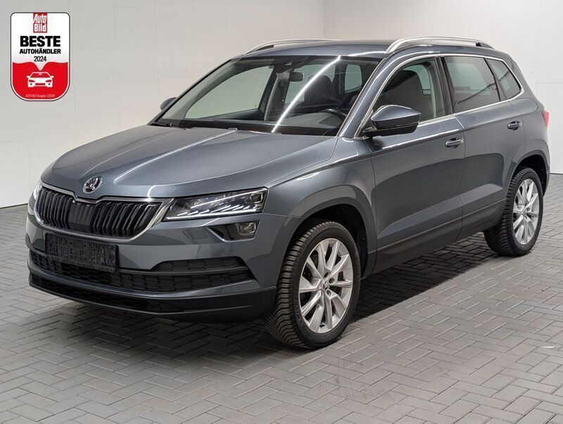 Grau (quarzgraumet.) Gebraucht 2018 Skoda Karoq Style SUV | 20.980 € (Etwas zu teuer) - Bild 1/4