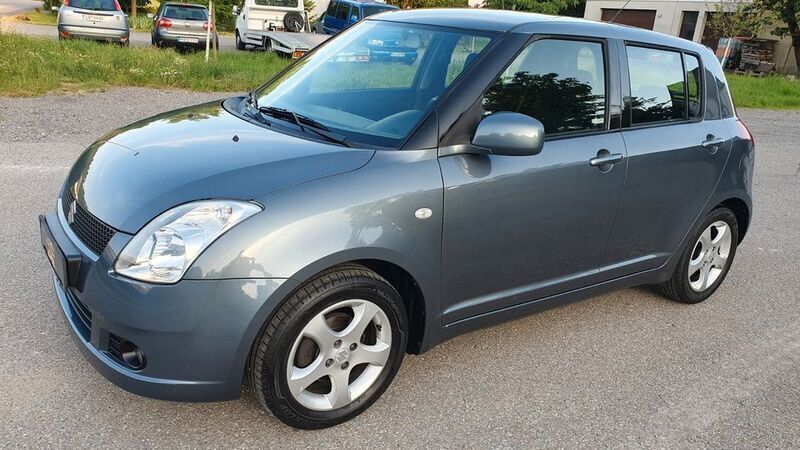 Grau Gebraucht 2007 Suzuki Swift Snow Limousine | 1.800 € (Guter Preis) - Bild 1/4