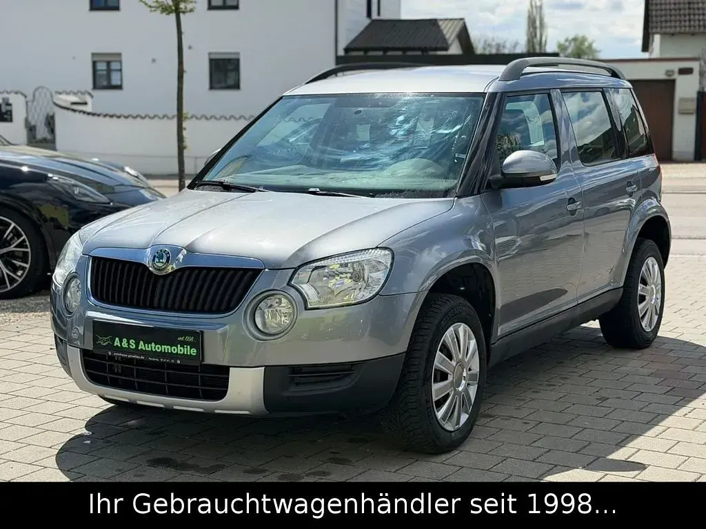 Gebraucht Skoda Yeti Ambition 140 PS (102 kW) 2013 Grau SUV