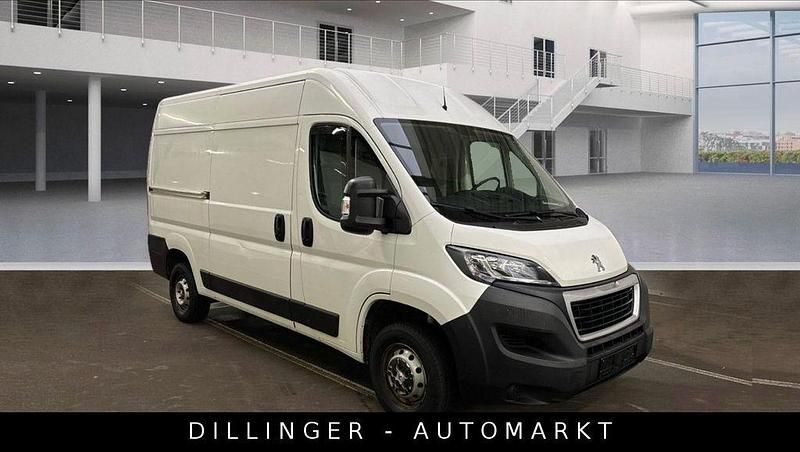 Gebraucht Peugeot Boxer Avantage 131 PS (96 kW) 2019 Weiß Van