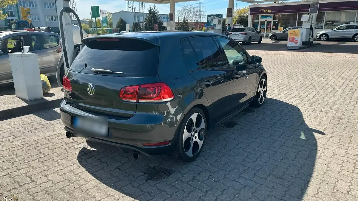 Gebraucht VW Golf VI GTI 211 PS (155 kW) 2011 Andere farben Kleinwagen