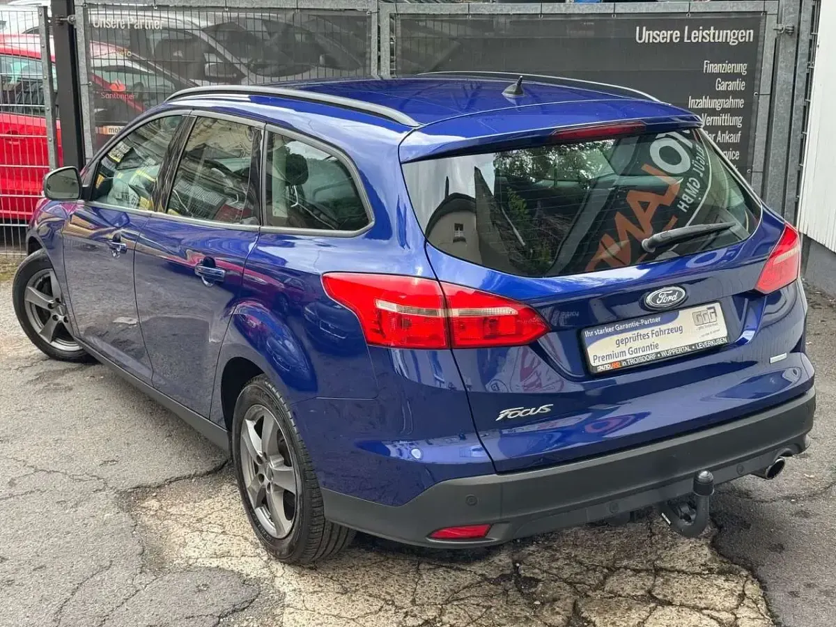 Gebraucht Ford Focus Business Edition 150 PS (110 kW) 2015 Blau Kombi