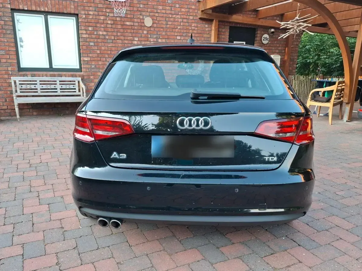 Gebraucht Audi A3 Ambition 150 PS (110 kW) 2015 Schwarz Limousine