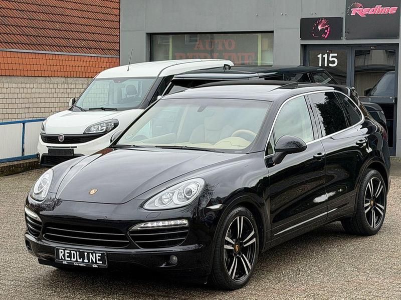 Gebraucht Porsche Cayenne 245 PS (180 kW) 2011 Tiefschwarz SUV