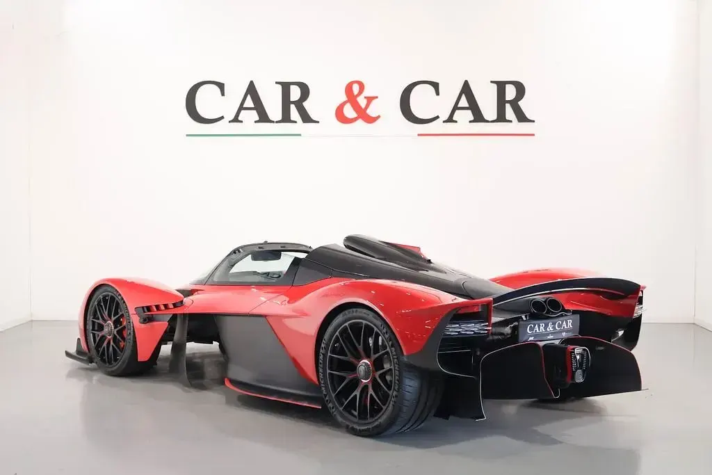 Occasion Aston Martin Valkyrie 2023 Gris Cabriolet