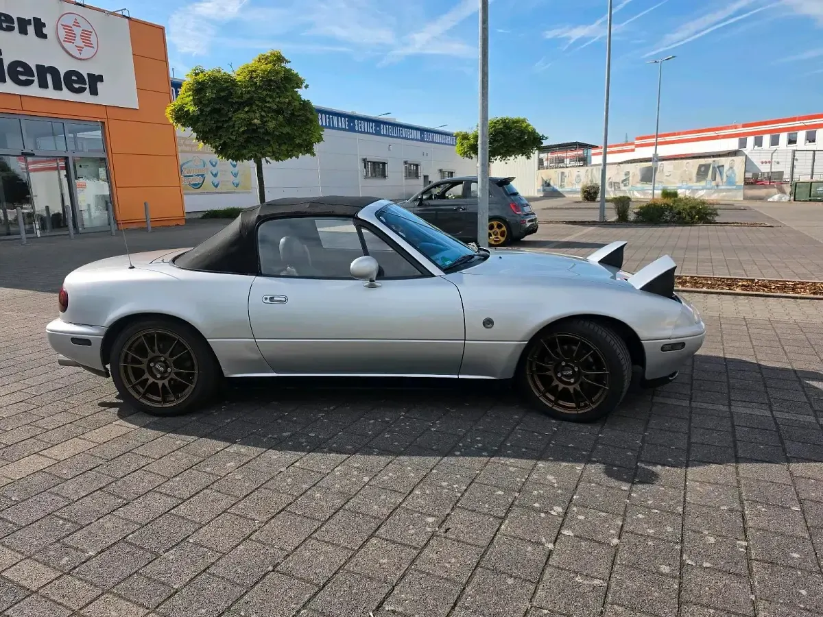 Gebraucht Mazda MX5 90 PS (66 kW) 1997 Silber Cabrio