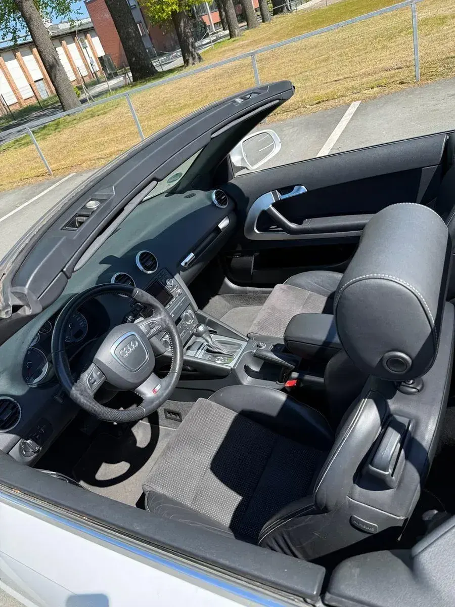 Gebraucht Audi A3 Cabriolet S-Line 140 PS (102 kW) 2011 Weiß Cabrio