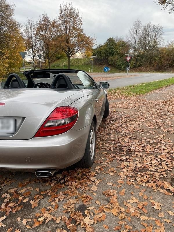 Gebraucht Mercedes SLK200 184 PS (135 kW) 2008 Grau Cabrio
