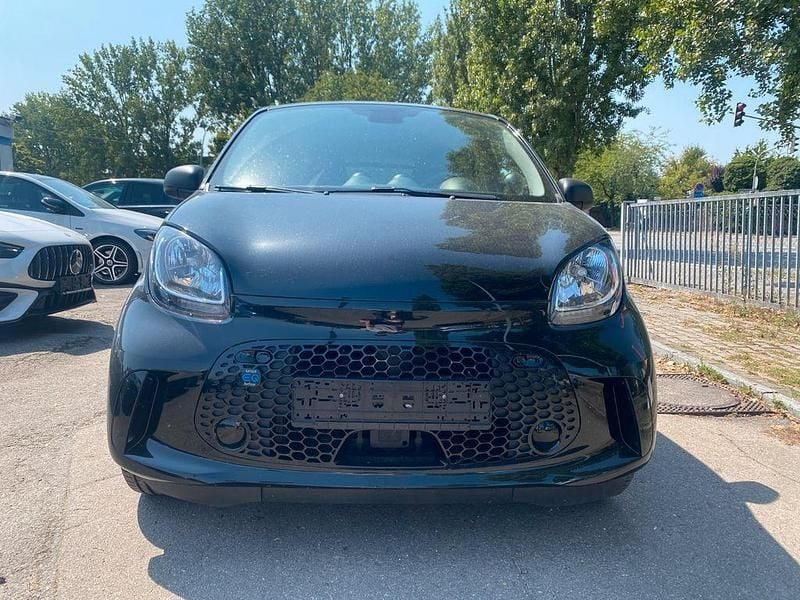 Schwarz Gebraucht 2022 Smart ForFour Electric Drive Limousine | 8.900 € (Guter Preis) - Bild 1/4