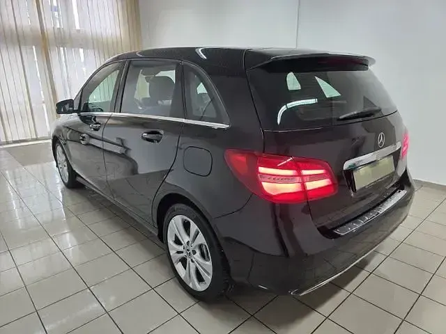 Gebraucht Mercedes B220 Edition 170 PS (125 kW) 2019 Schwarz Kleinwagen