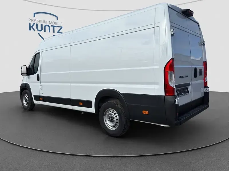 Gebraucht Fiat Ducato 179 PS (131 kW) 2024 Fiat weiß Van