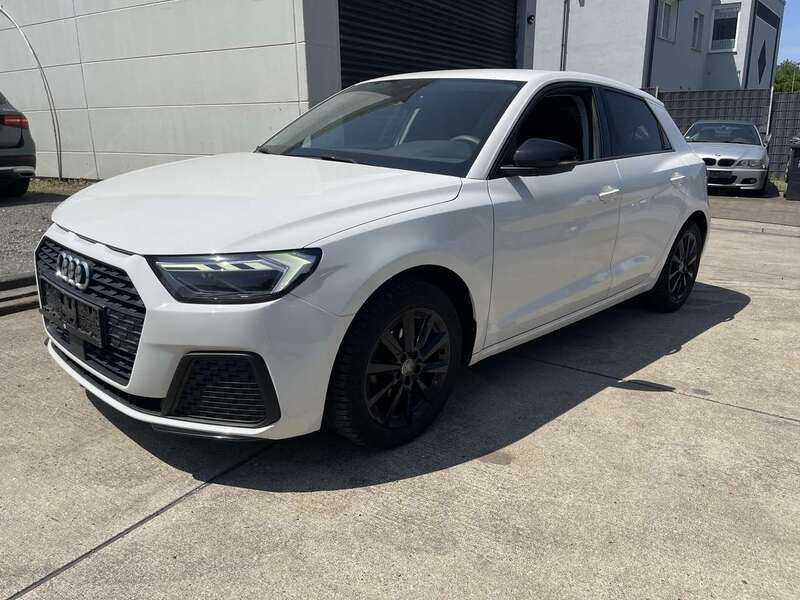 Cortinaweiss Gebraucht 2020 Audi A1 Basis Kleinwagen | 15.900 € (Guter Preis) - Bild 1/4