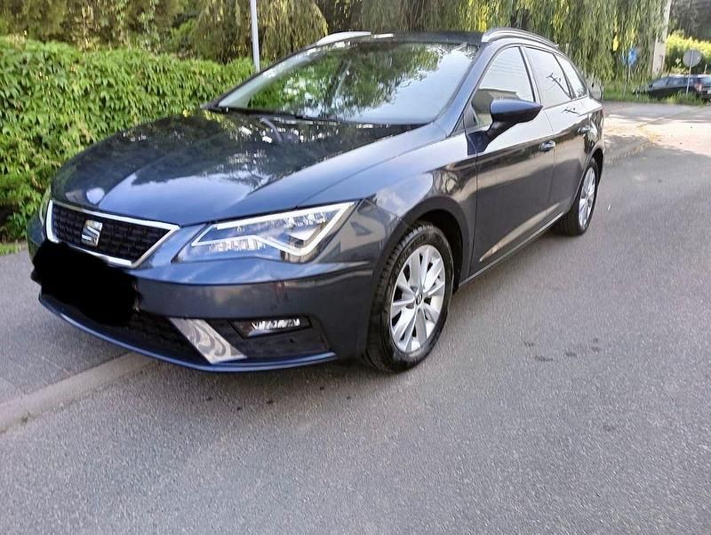 Blau Gebraucht 2021 Seat Leon ST Kombi | 15.299 € (Fairer Preis) - Bild 1/4