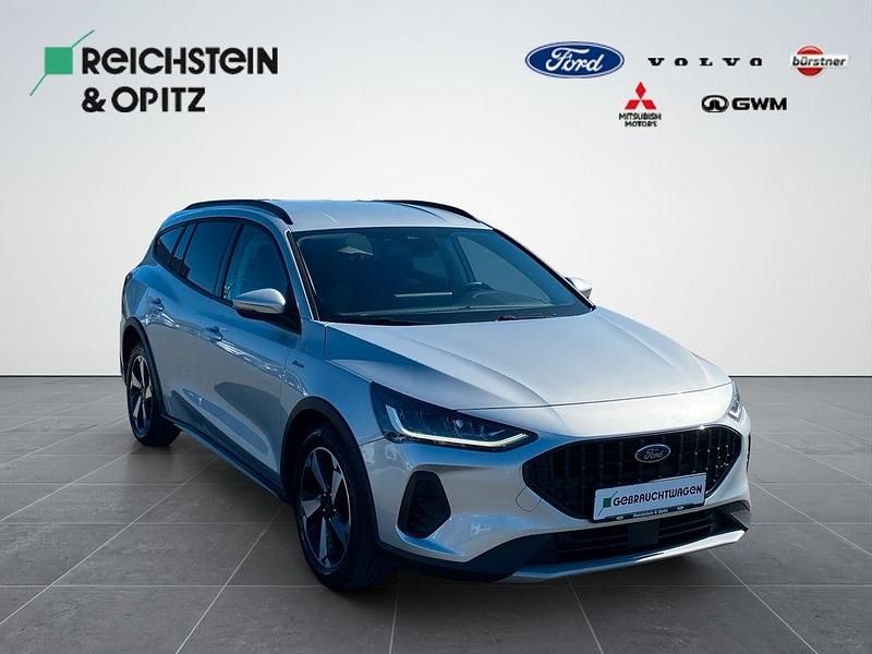 Usata Ford Focus Active 155 CV (114 kW) 2022 Argento Berlina