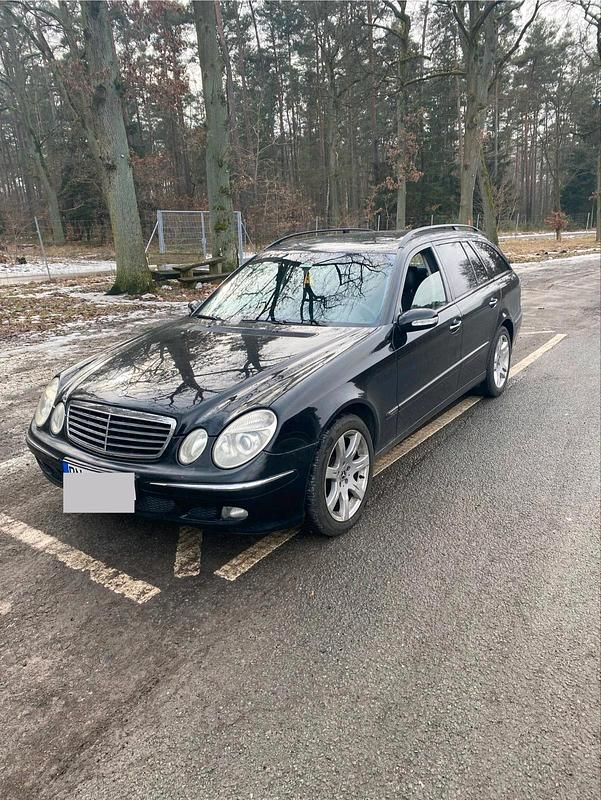 Gebraucht Mercedes E280 177 PS (130 kW) 2005 Schwarz Kombi