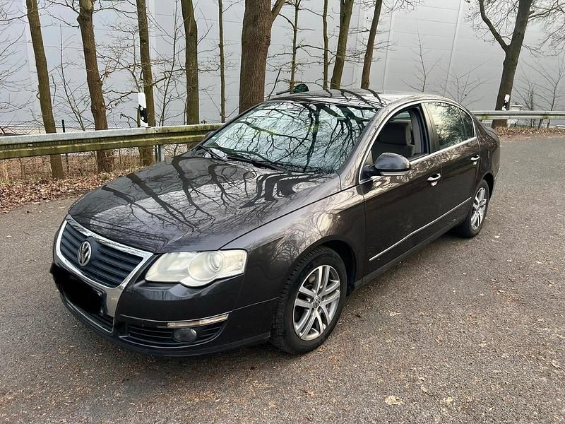 Gebraucht VW Passat 150 PS (110 kW) 2005 Braun Kombi