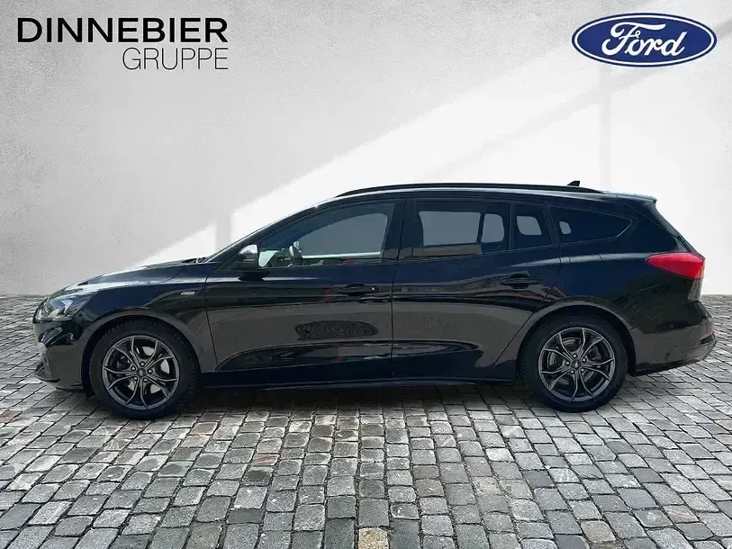 Gebraucht Ford Focus ST-Line 125 PS (91 kW) 2020 Obsidian schwarz met Kombi