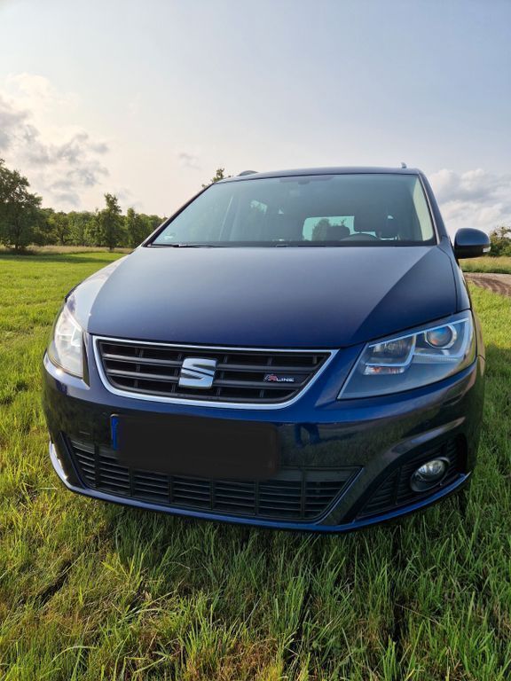 Blau Gebraucht 2019 Seat Alhambra FR-Line Van / Kleinbus | 31.450 € (Etwas zu teuer) - Bild 1/4