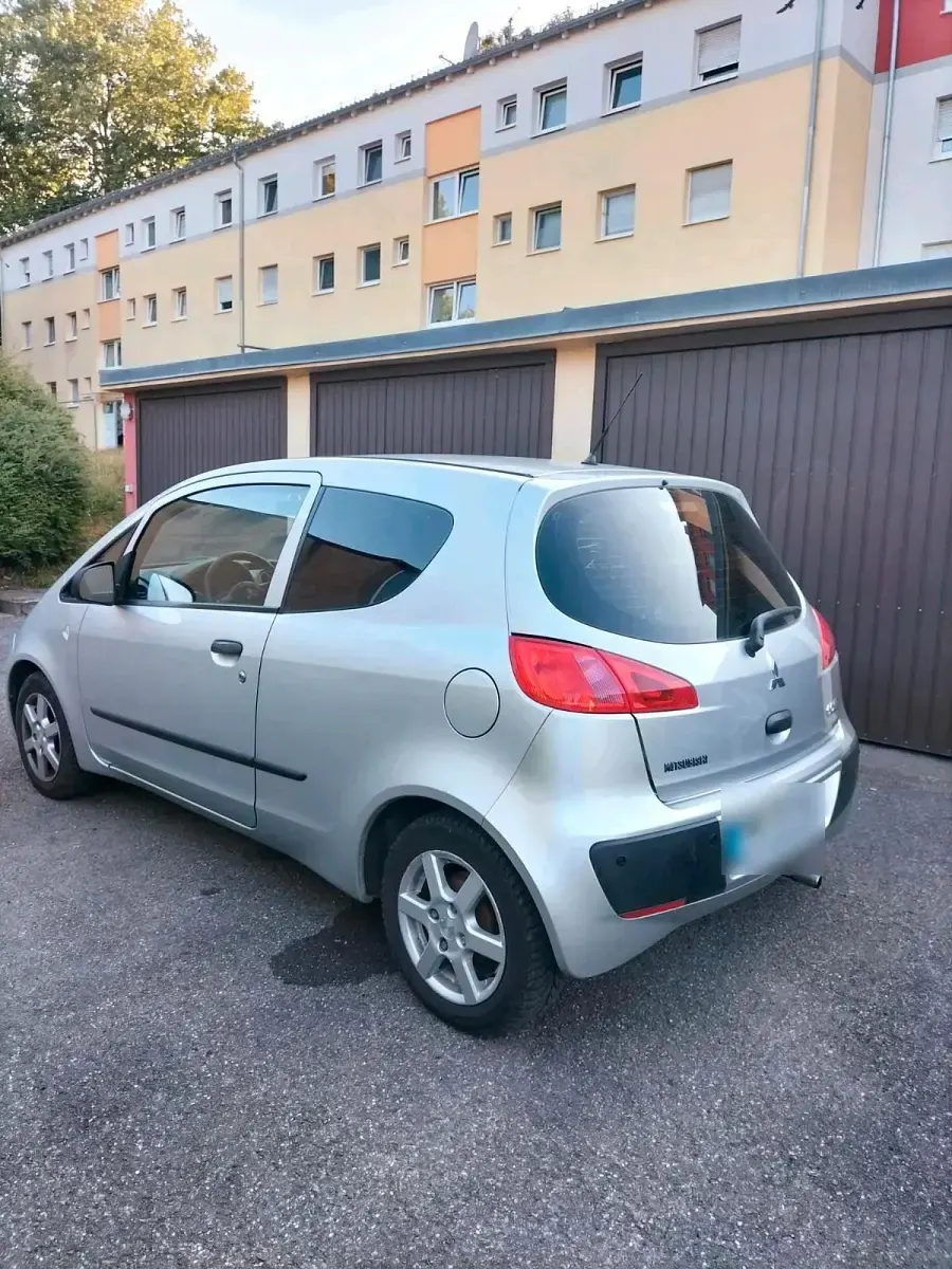 Gebraucht Mitsubishi Colt 75 PS (55 kW) 2008 Silber Kleinwagen