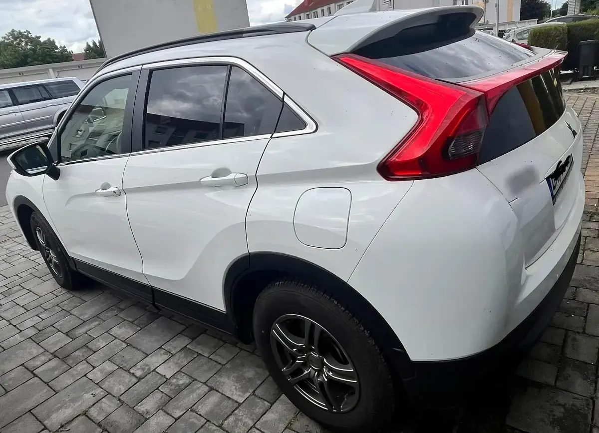 Gebraucht Mitsubishi Eclipse Cross 163 PS (119 kW) 2019 Weiß SUV