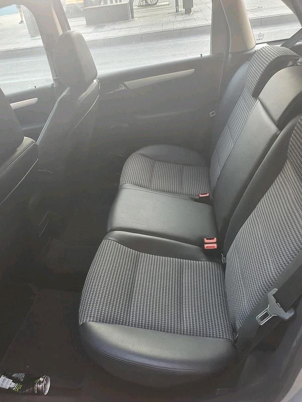 Gebraucht Mercedes B200 136 PS (100 kW) 2005 Silber Van / Kleinbus