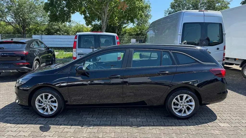 Gebraucht Opel Astra Edition 131 PS (96 kW) 2022 Schwarz Kleinwagen
