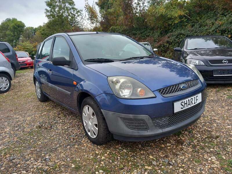 Blau Gebraucht 2005 Ford Fiesta Kleinwagen | 2.100 € (Fairer Preis) - Bild 1/4