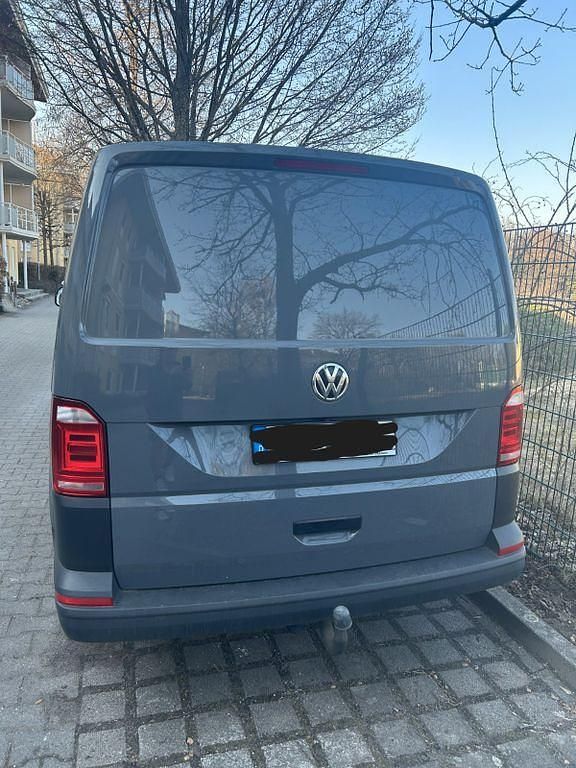 Second-hand VW Transporter 150 CP (110 kW) 2017 Gri Van