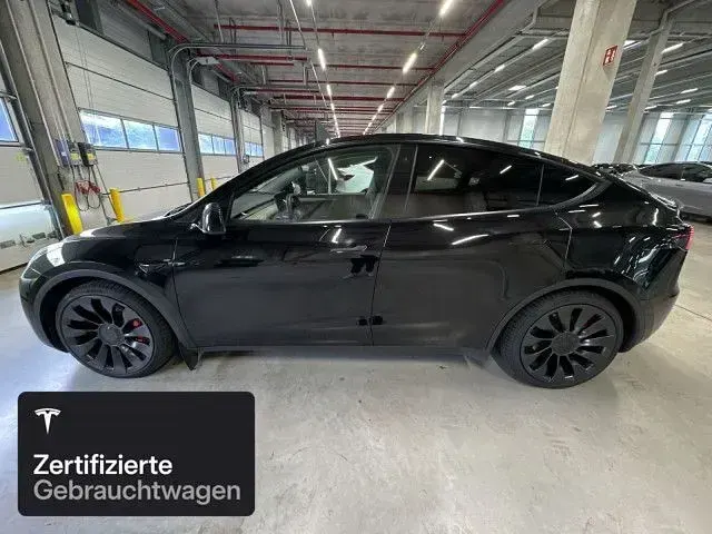 Gebraucht Tesla Model Y Performance 392 kW (533 PS) 2022 Schwarz SUV