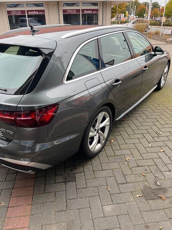 Gebraucht Audi A4 S-Line 204 PS (150 kW) 2023 Grau Kombi