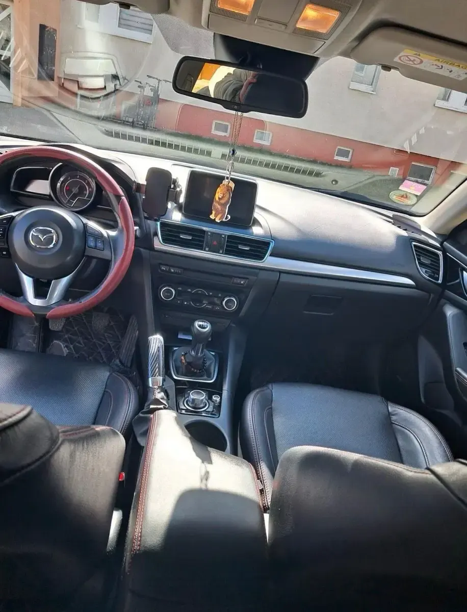 Gebraucht Mazda 3 Inclusive 150 PS (110 kW) 2016 Schwarz Limousine