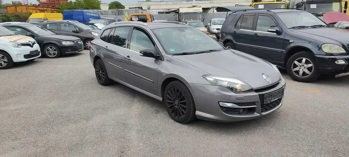 Gebraucht Renault Laguna GrandTour GT 173 PS (127 kW) 2011 Grau cassiopee Kombi