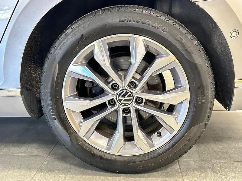 Usata VW Passat Elegance 200 CV (147 kW) 2021 Argento Station wagon