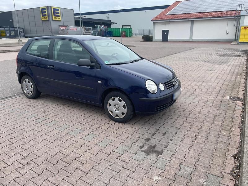 Gebraucht VW Polo 55 PS (40 kW) 2003 Blau Kleinwagen