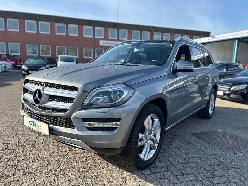 Grau Gebraucht 2014 Mercedes GL350 SUV | 17.980 € (Superpreis) - Bild 1/4
