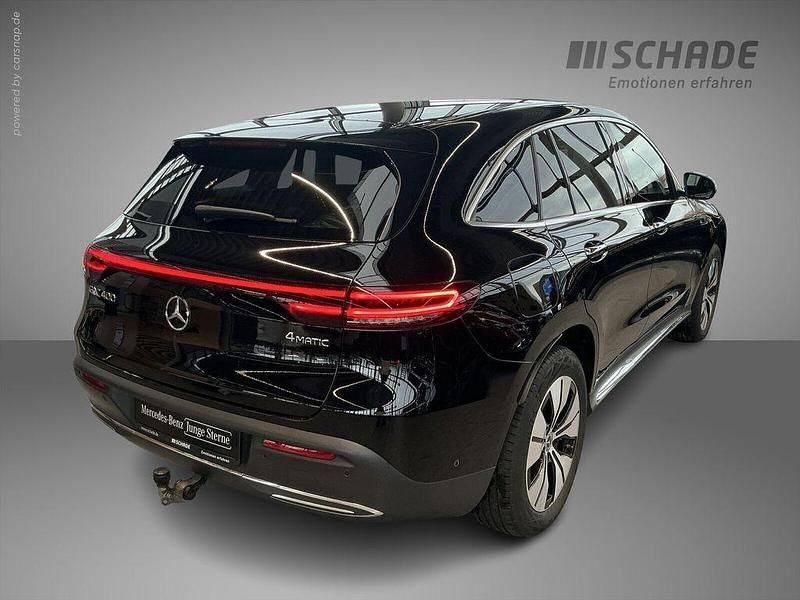 Gebraucht Mercedes EQC400 300 kW (408 PS) 2022 Schwarz SUV