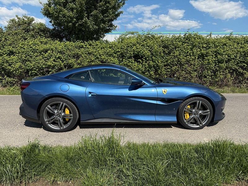 Gebraucht Ferrari Portofino 600 PS (441 kW) 2018 Blau Cabrio