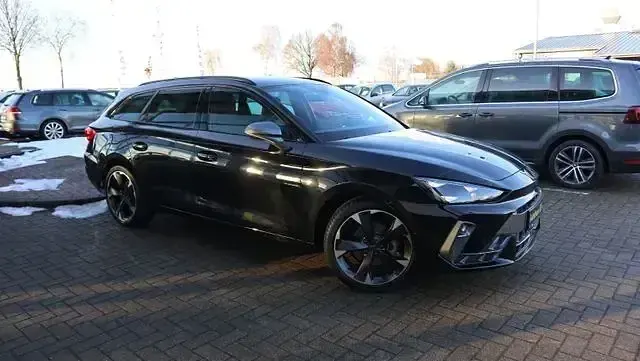 Second-hand Cupra Leon 150 CP (110 kW) 2024 Negru Berlinǎ