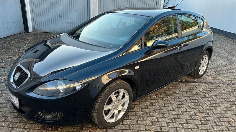 Schwarz Gebraucht 2006 Seat Leon Stylance Limousine | 2.740 € (Teuer) - Bild 1/4